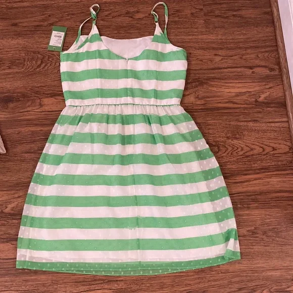 NWT Lilly Pulitzer size 4 - Picture 5 of 9